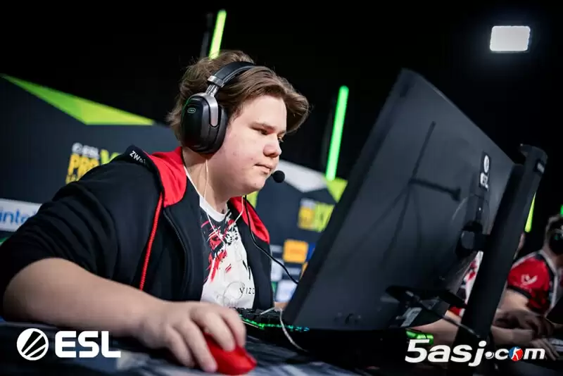 HLTV茶话会深度解析:FL4MUS转会前景 Perfecto加盟VP s1mple去向成谜 HLTV茶话会深度解析:FL4MUS转会前景 Perfecto加盟VP s1mple去向成谜