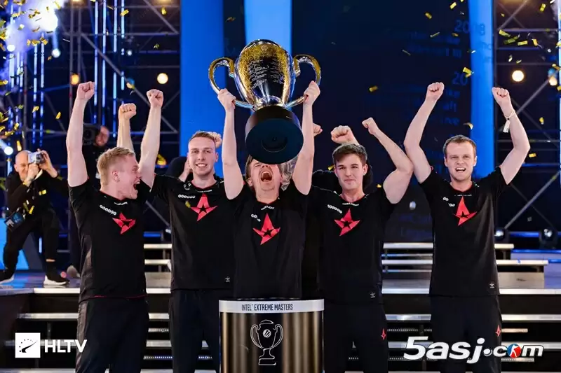 Astralis致敬dupreeh退役:五冠传奇告别赛场 王朝核心永载史册 Astralis致敬dupreeh退役:五冠传奇告别赛场 王朝核心永载史册