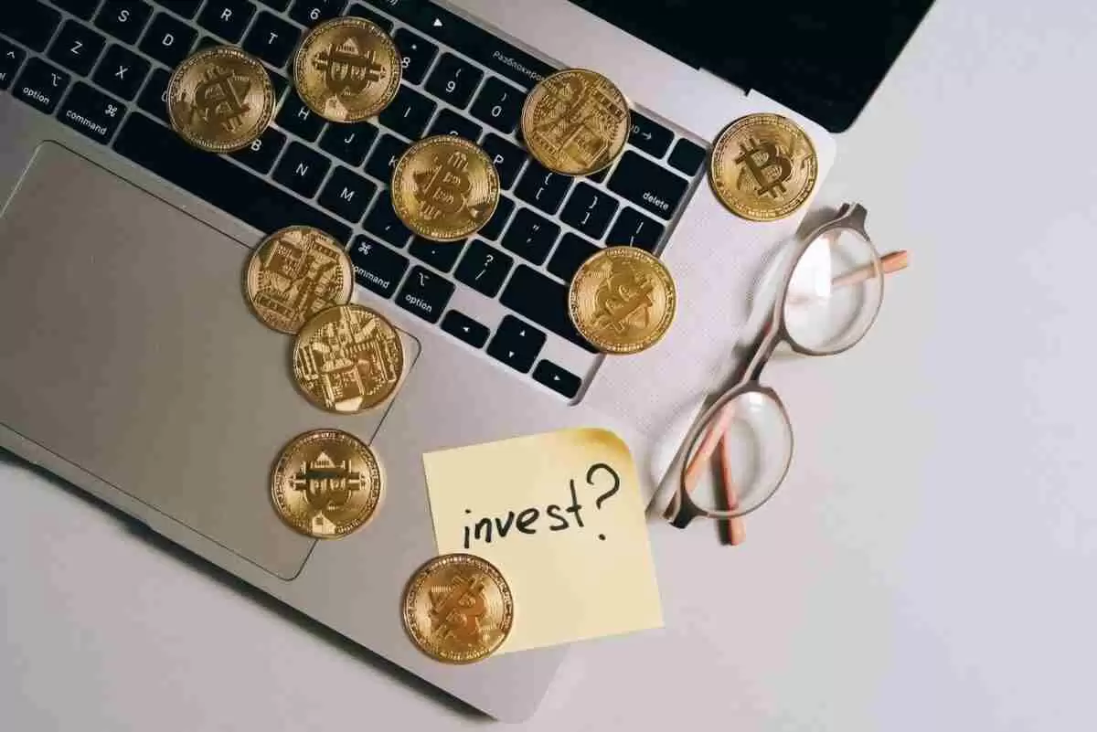 Ex-Ripple CRO获得控制在知识实验室的股份,部署比特币国库策略