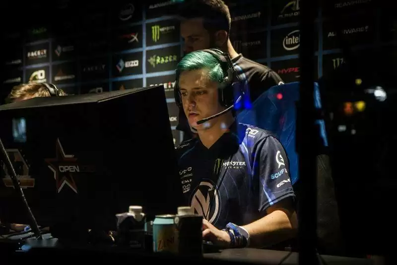 访谈:130欧月薪到Major冠军!apEX自曝法国CS圈最黑暗规则 访谈:130欧月薪到Major冠军!apEX自曝法国CS圈最黑暗规则