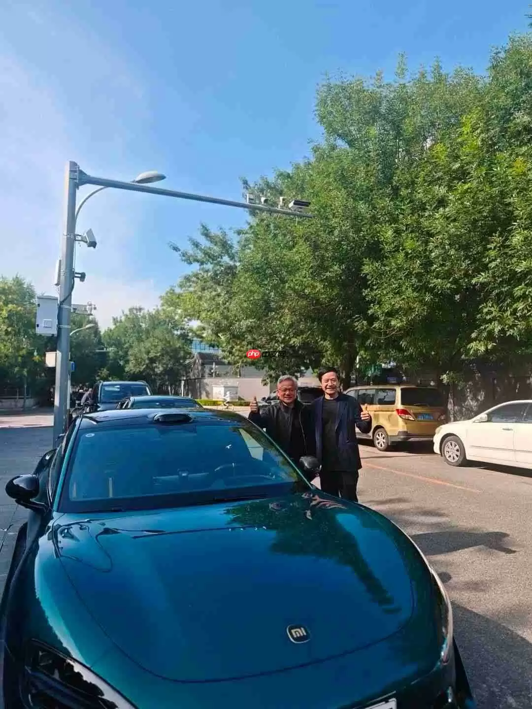 英伟达黄仁勋:我很想买一辆小米汽车