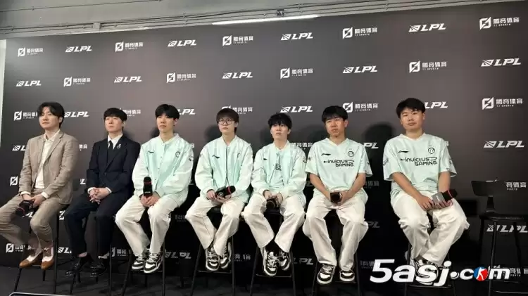 iG赛后群访：Wei坦言未适应新队 Daeny教练称磨合仍需时间