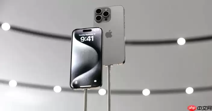 如何用iPhone开启深色模式 iPhone夜间界面切换方式介绍