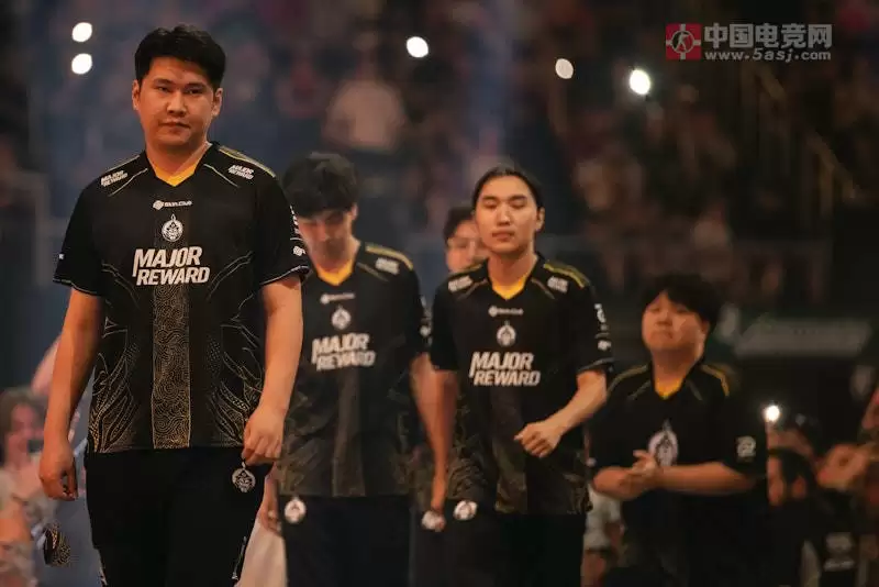 知名分析师Thorin锐评:蒙古战队The MongolZ是CS史上’最水‘Major亚军? 知名分析师Thorin锐评:蒙古战队The MongolZ是CS史上’最水‘Major亚军?