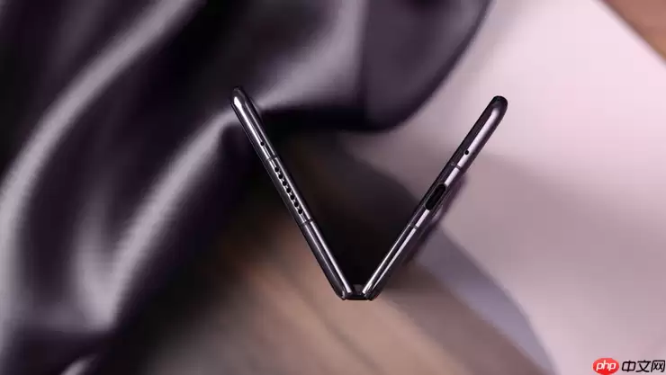 暑期旅行折叠屏怎么选?华为Mate X5超值礼遇等你来享