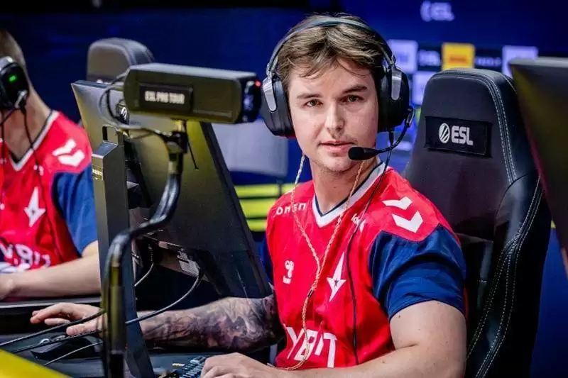 狙神device罕见吐露心声:版本更新下的固执与妥协之道 狙神device罕见吐露心声:版本更新下的固执与妥协之道