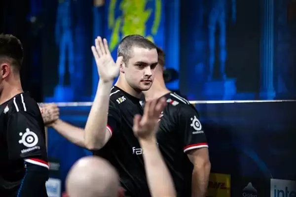 IEM科隆战报:FaZe 2-0 横扫BIG晋级胜者组 broky回归首秀告捷 IEM科隆战报:FaZe 2-0 横扫BIG晋级胜者组 broky回归首秀告捷