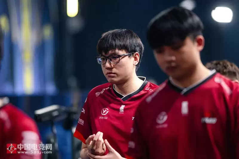 外媒分析TYLOO科隆站折戟：从FISSURE冠军到小组出局的落差之谜