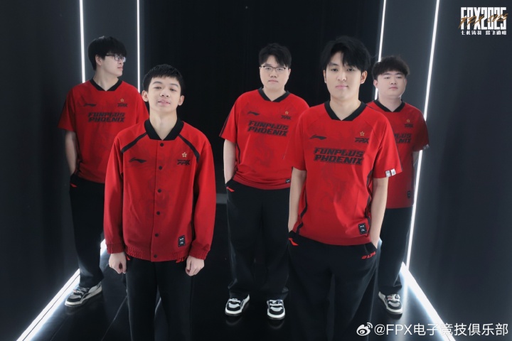 FPX取得第三赛段首胜，目前登峰组仅AL与WE两队大场未胜