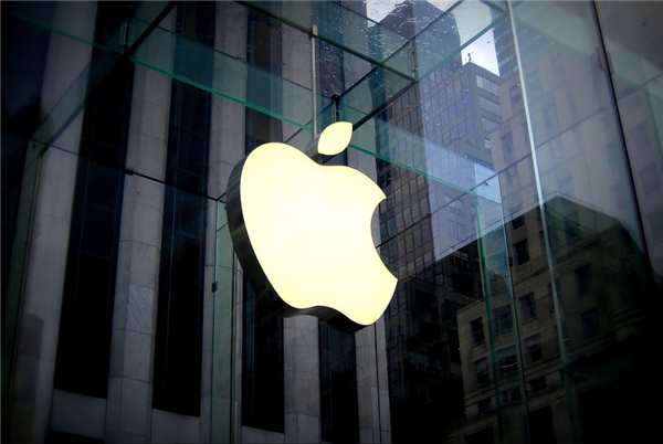 苹果预计明年发布个性化Siri 库克称进展良好