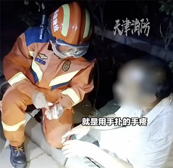 天津一老头乐行驶中自燃 69岁车主竟徒手灭火