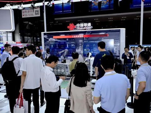 震撼现场!联通数科秀具身智能“硬科技”,全面赋能工业智能化升级
