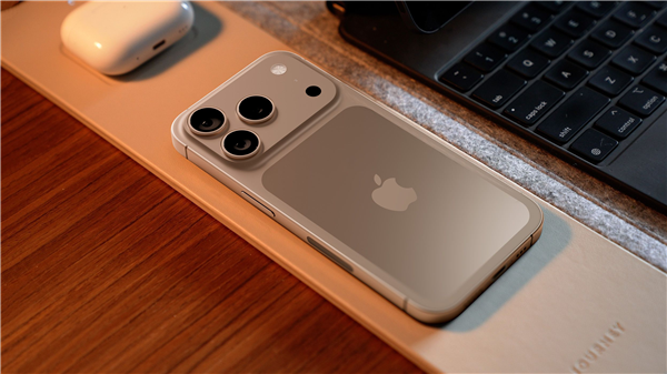 iPhone 17 Pro或将支持8倍光学变焦，影像能力再升级