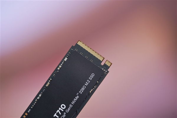 英睿达速度最快的Gen5 SSD