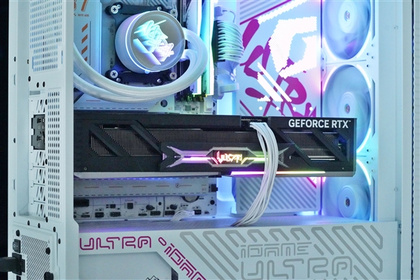 中国特供！七彩虹iGame RTX 5090D v2 Vulcan OC 24GB显卡图赏