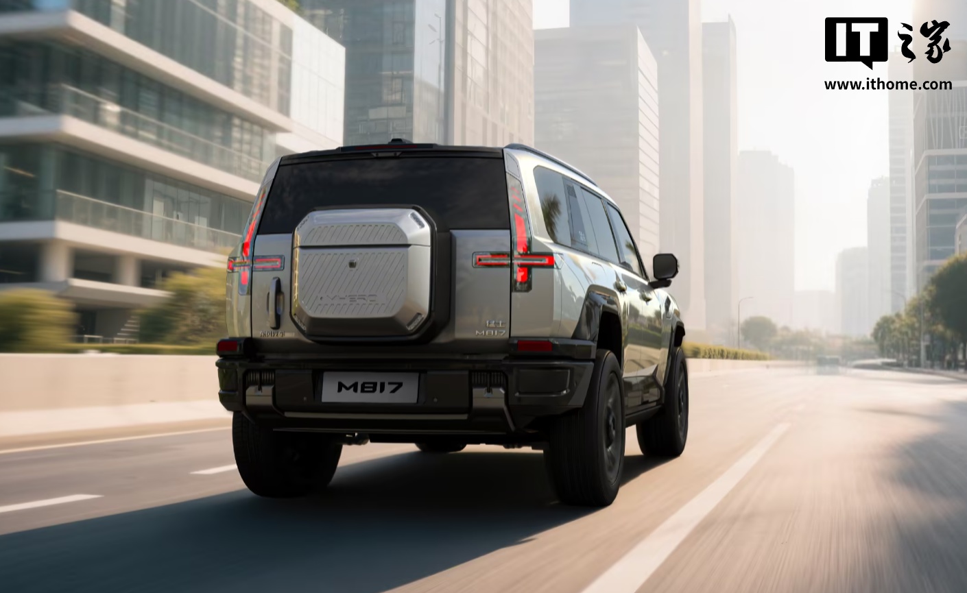 31.99 万元起，全球首款全栈华为智能越野 SUV 东风猛士 M817 发布