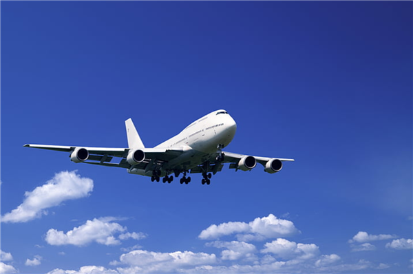 加拿大航空超1万名空乘罢工