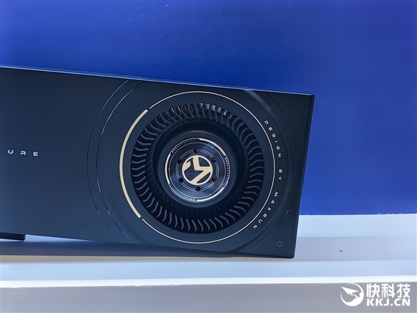 铭瑄48GB大显存双芯锐炫Pro