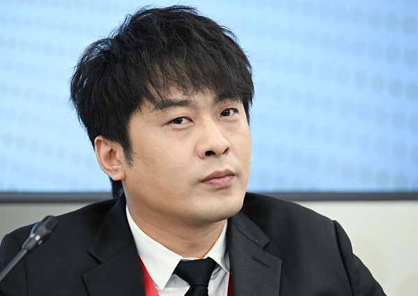 辛巴宣布退出直播