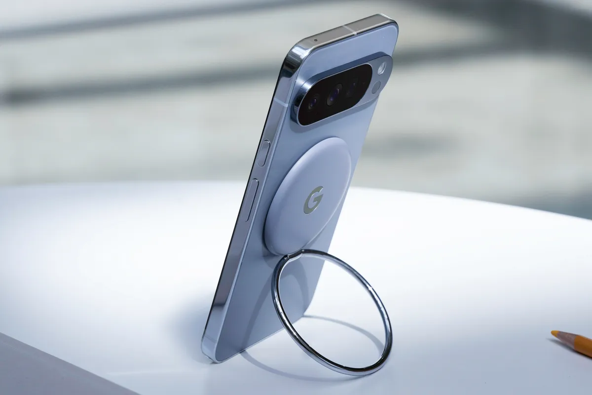 谷歌为 Pixel 10 系列手机，推出首批 Qi2 磁性无线充电配件
