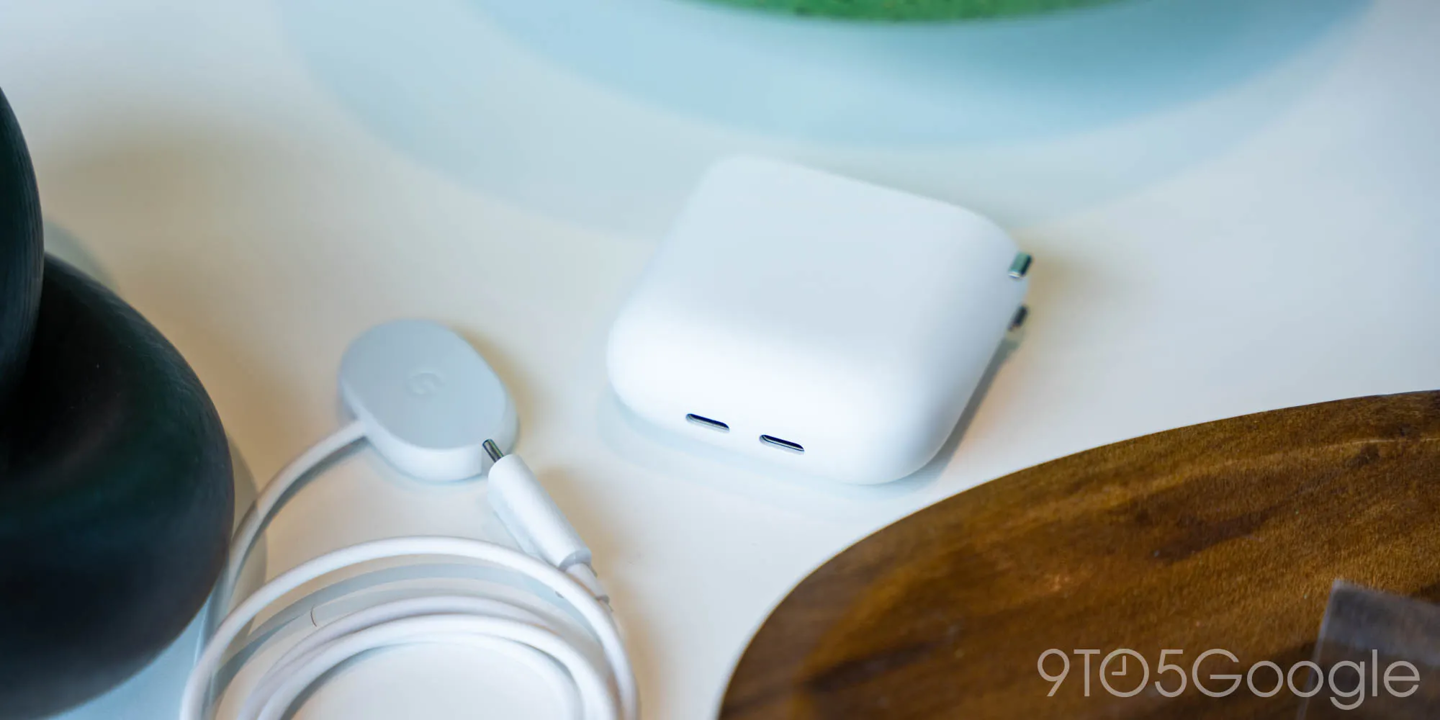 谷歌为 Pixel 10 系列手机，推出首批 Qi2 磁性无线充电配件