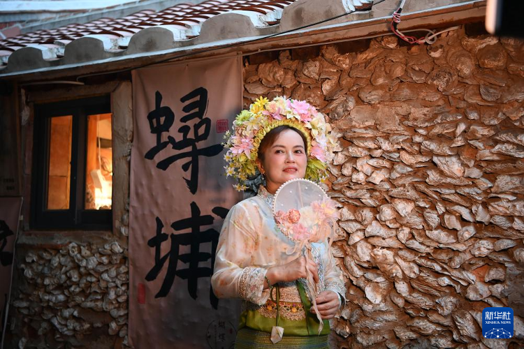 千年蟳埔簪花围走红，文旅融合焕发新活力