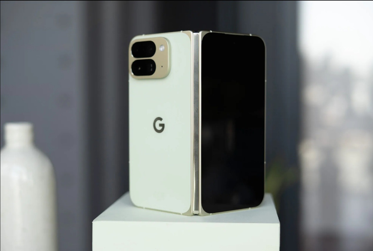 全球首款支持防尘的折叠屏旗舰！谷歌Pixel 10 Pro Fold正式发布