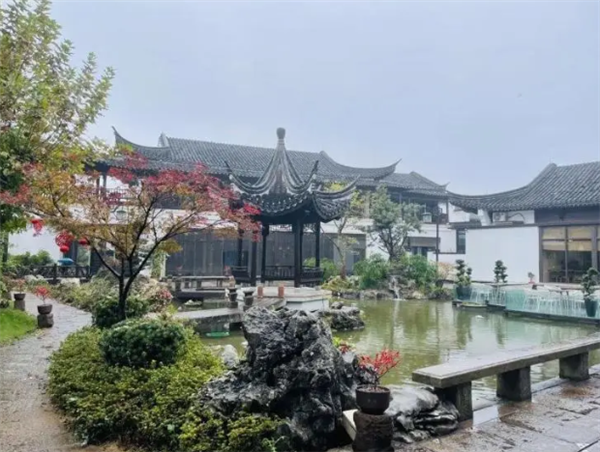 浙江一酒店内现千年古墓