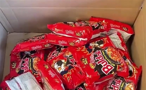 网红称吃火鸡面烧穿胃索赔7700万