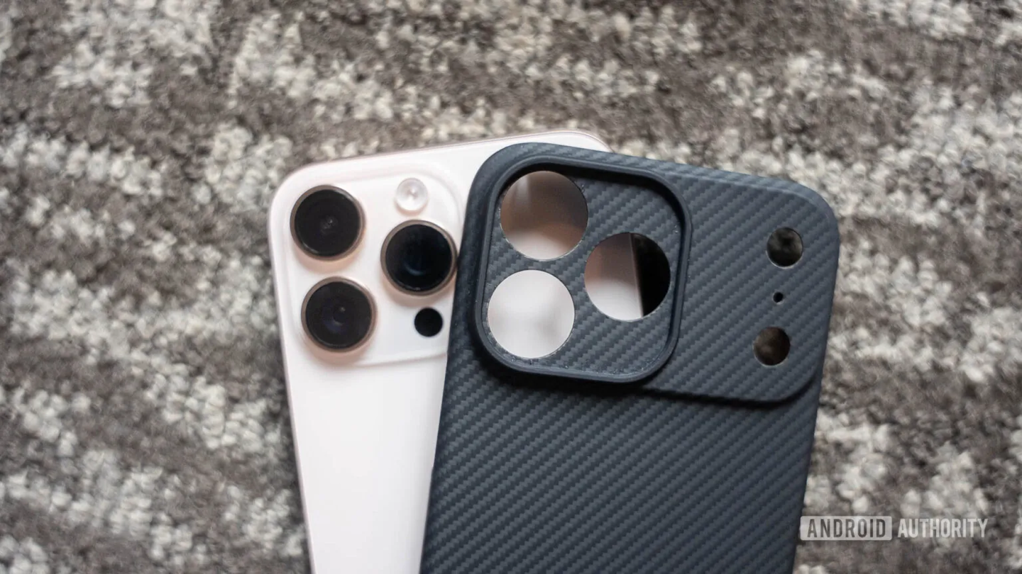 iPhone 17 Pro Max手机壳曝光:沿用前代设计但无法通用