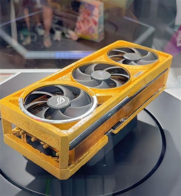 近1.4万元溢价90％！华硕RTX