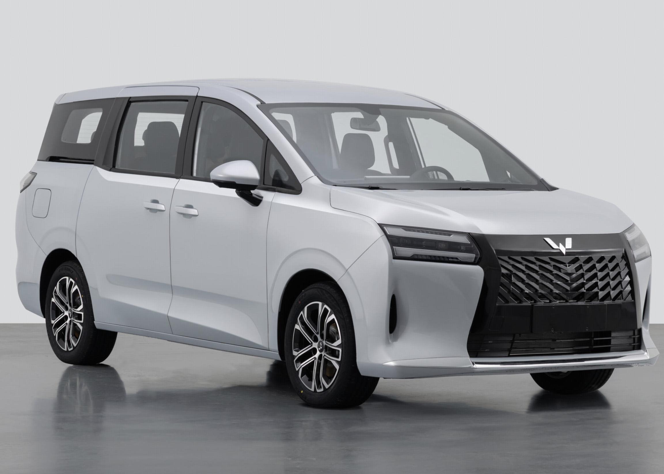五菱星光 730 MPV 亮相成都车展：采用电动侧滑门，提供三种动力系统