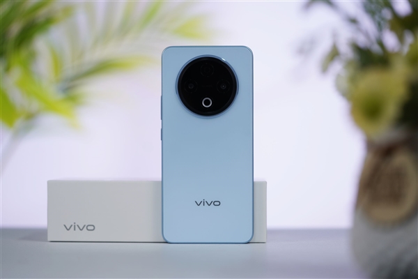 8200mAh双灭霸手机！vivo