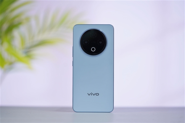 8200mAh双灭霸手机！vivo