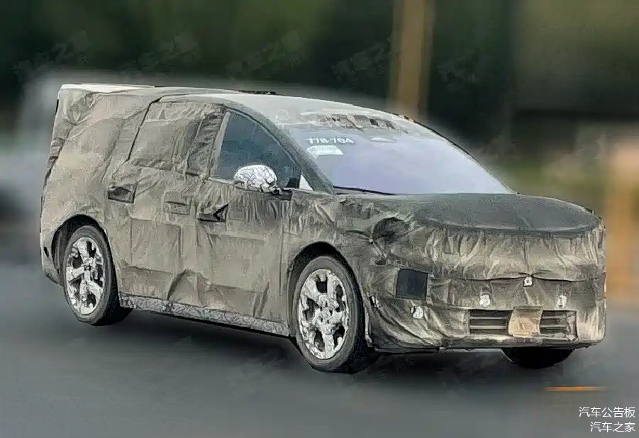 疑似理想 i9 汽车谍照曝光，定位旗舰纯电 SUV
