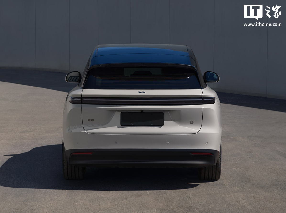 疑似理想 i9 汽车谍照曝光，定位旗舰纯电 SUV