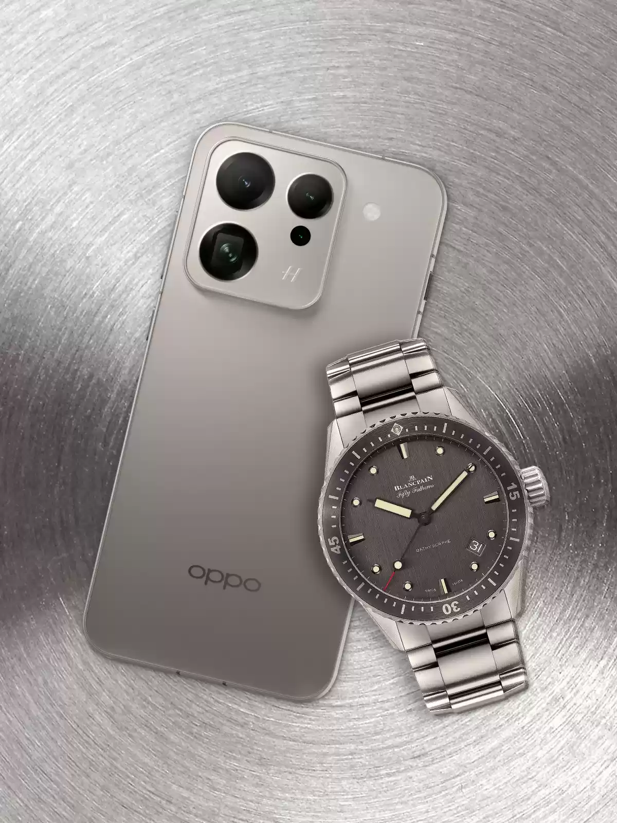 索尼LYT-828+瞬时三曝,OPPO Find X9 Pro解锁满血主摄!