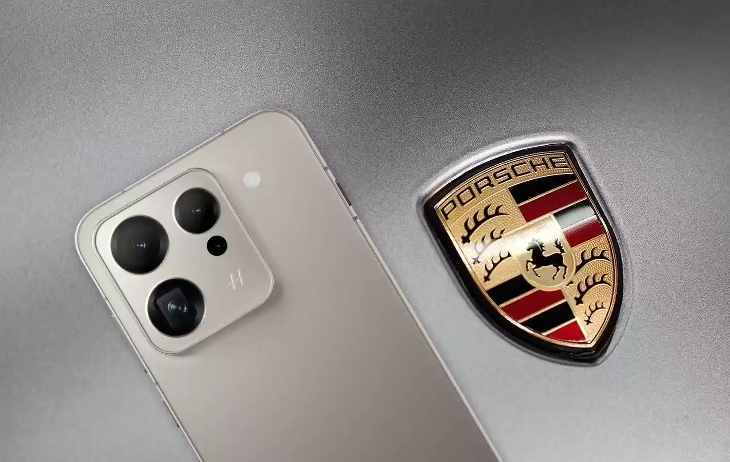 索尼LYT-828+瞬时三曝,OPPO Find X9 Pro解锁满血主摄!