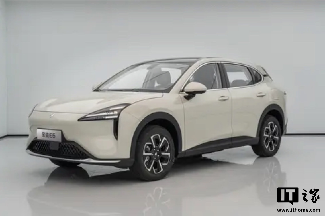 2026 款宝骏 E6 畅享版“网约车型”上市：云海 EV 同款外观总成，14.98 万元