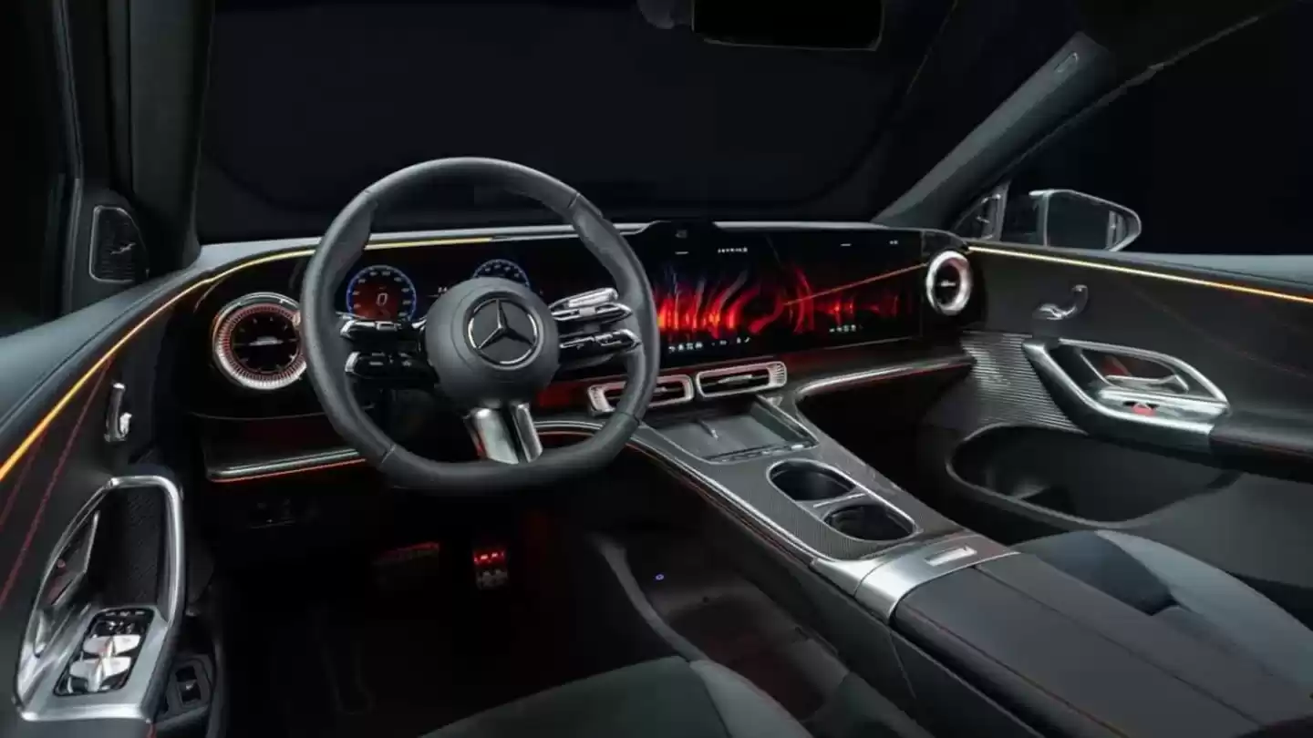 全新奔驰纯电版 GLC 将首次搭载“带鱼屏”：对角线长达 39.1 英寸，横贯整个中控台