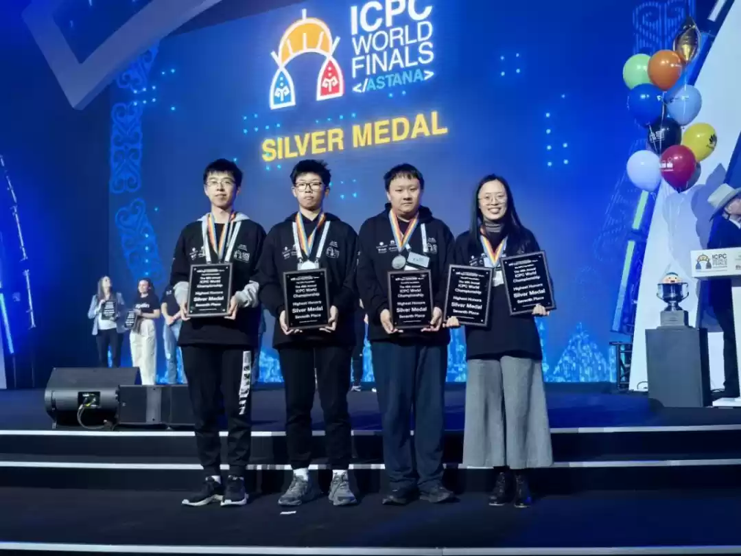 力压哈佛 MIT！北交大、清华勇夺 2025 国际大学生程序设计竞赛金牌