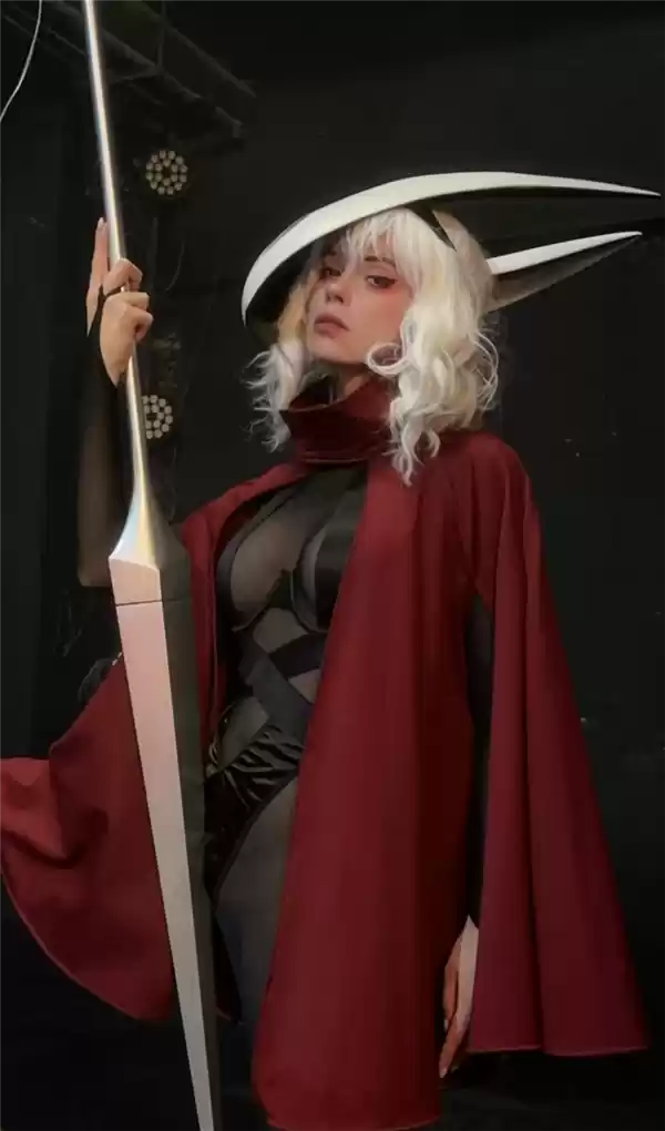 “丝”之歌！ 美国小姐姐cos大黄蜂全身包丝