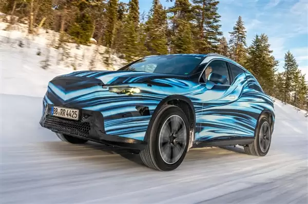 奔驰史上最大中控屏!全新GLC EV内饰官图发布:满眼全是屏