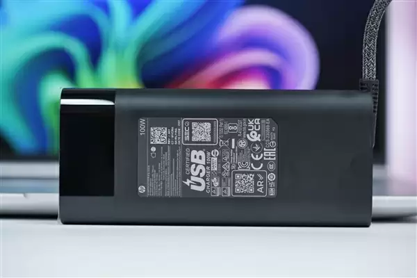 搭载AMD锐龙AI 7 350处理器!惠普EliteBook 8 G1a 14笔记本图赏