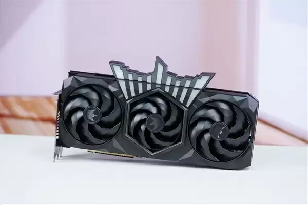 最强非公版！影驰RTX 5070 Ti HOF OC LAB黑魂X显卡图赏