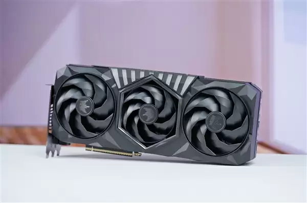 最强非公版！影驰RTX 5070 Ti HOF OC LAB黑魂X显卡图赏