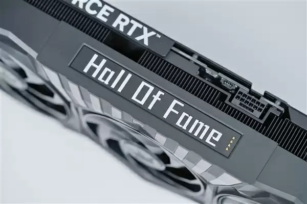 最强非公版！影驰RTX 5070 Ti HOF OC LAB黑魂X显卡图赏