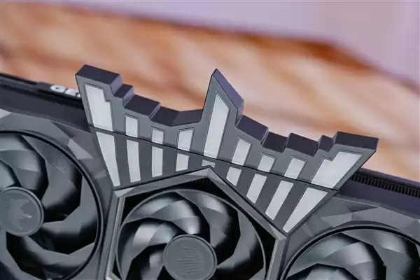 最强非公版！影驰RTX 5070 Ti HOF OC LAB黑魂X显卡图赏