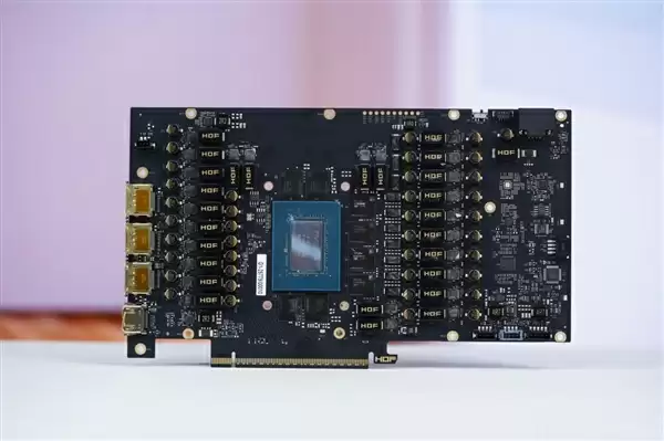 最强非公版！影驰RTX 5070 Ti HOF OC LAB黑魂X显卡图赏