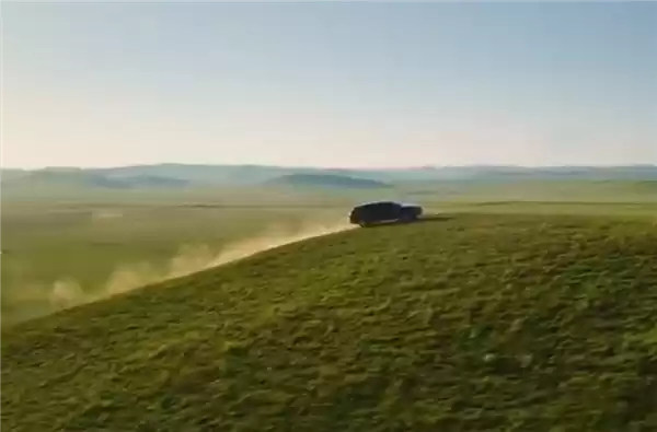 华为双绝技加持！享界S9T底盘实测首发：过750mm长大坑如履平地